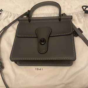 Coach Archive Willis 18 Top Handle Black